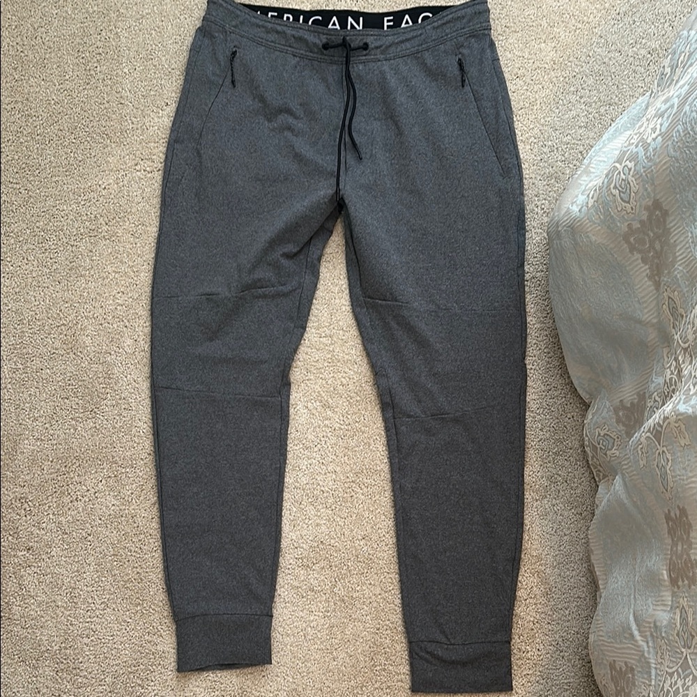 American Eagle Outfitters Men's Dark Gray Jogger Pants